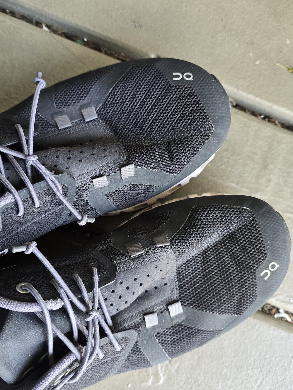 On Running Men's Cloud Running Shoes - Black